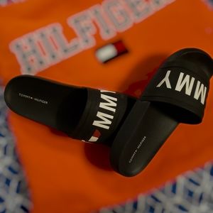 Hilfiger Slides